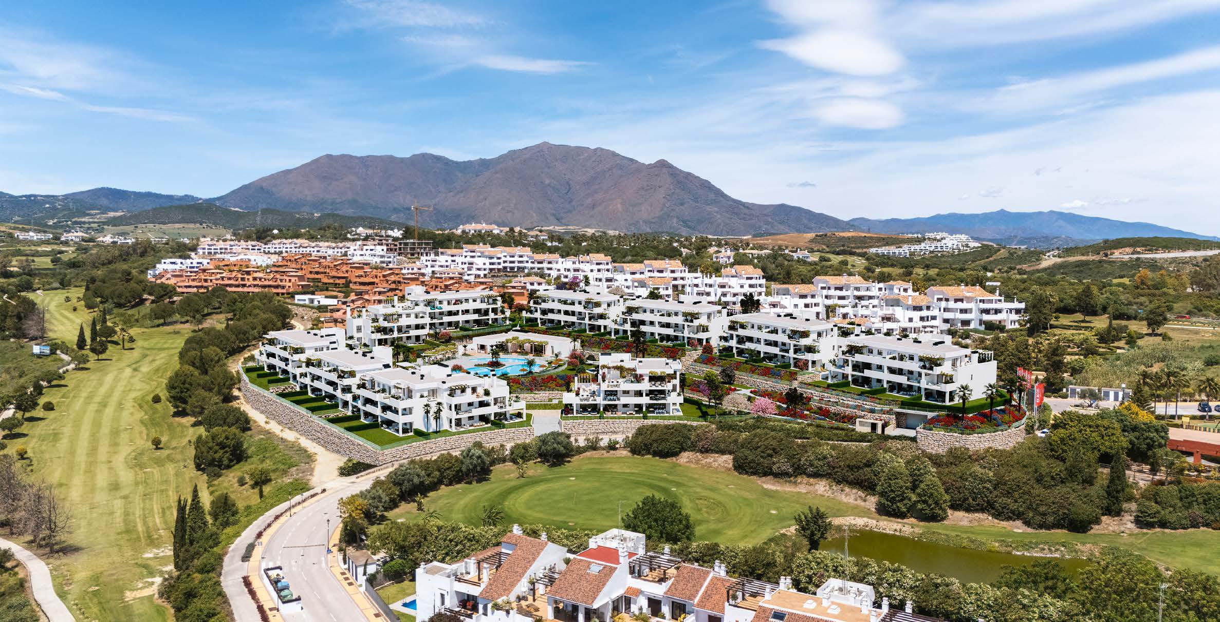 Amaranta Living, new build inside Casares Costa Golf